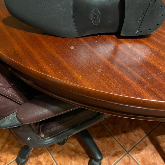 Shoe - Picture 4 of 5